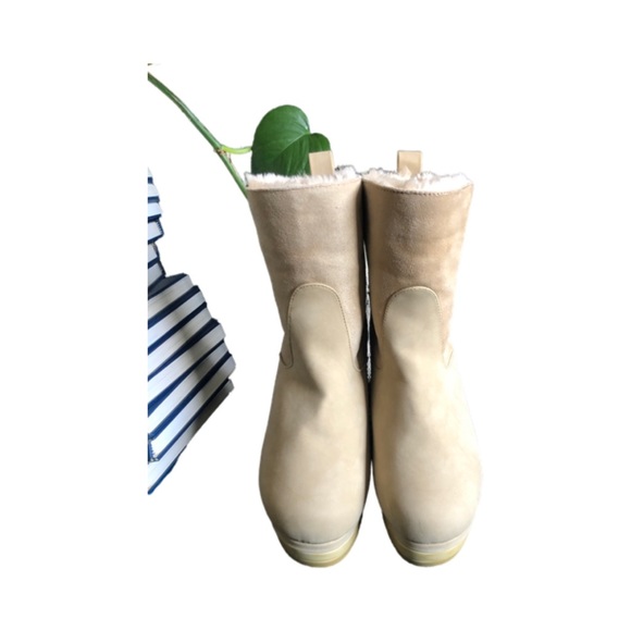 Faux fur boots - Picture 4 of 4